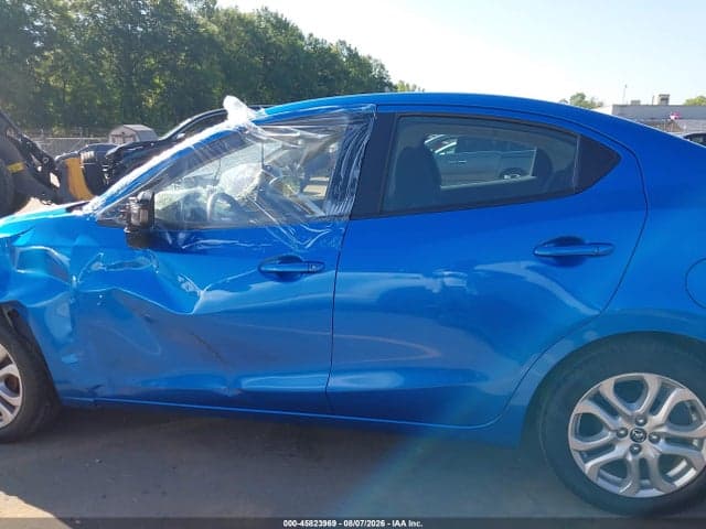 2017 TOYOTA YARIS IA 14