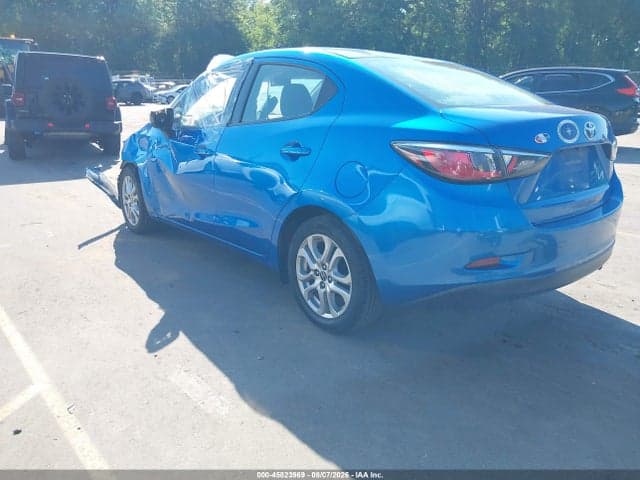 2017 TOYOTA YARIS IA 3