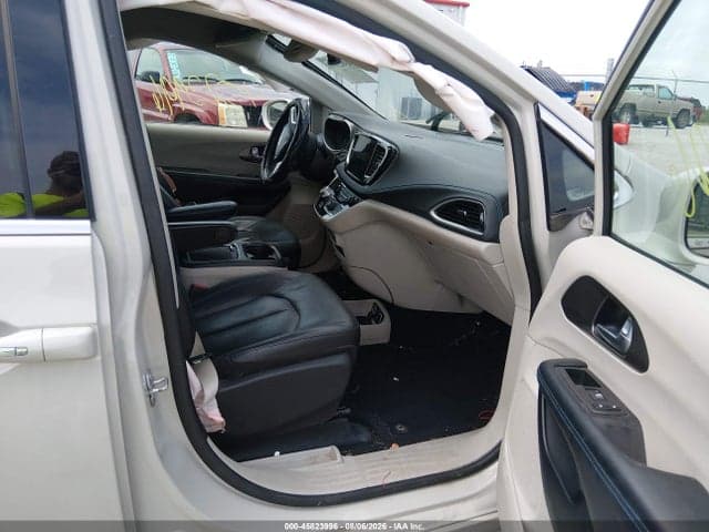 2021 CHRYSLER PACIFICA TOURING L 5