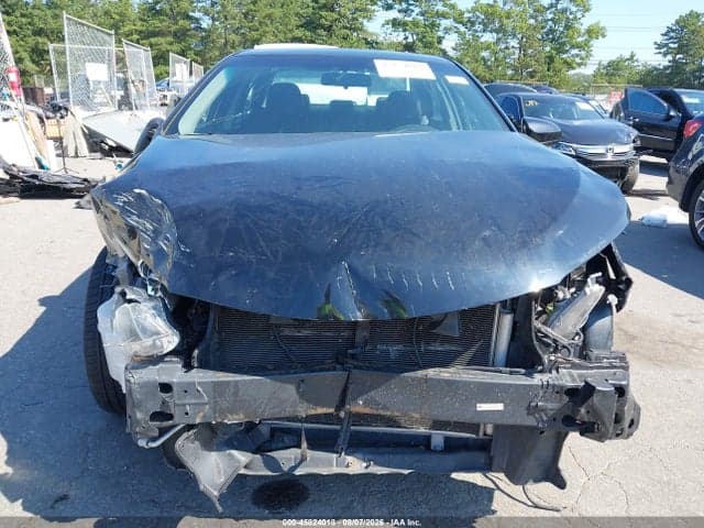 2017 TOYOTA CAMRY SE 13