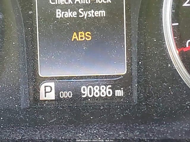 2017 TOYOTA CAMRY SE 16
