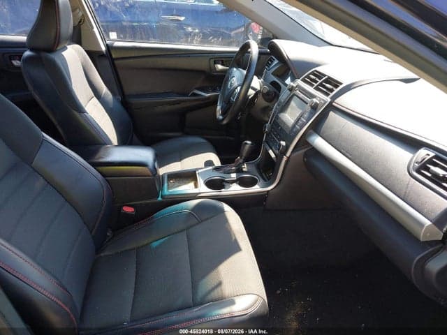 2017 TOYOTA CAMRY SE 5