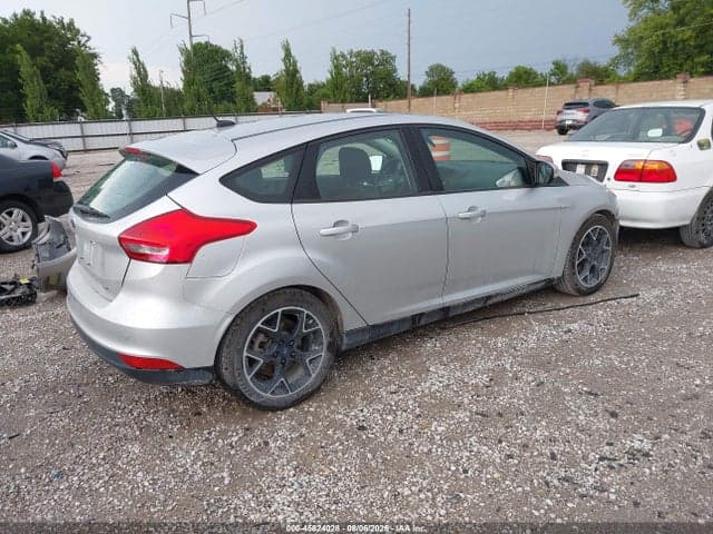 2017 FORD FOCUS SEL 4