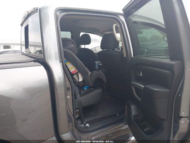 2018 NISSAN TITAN SV 8
