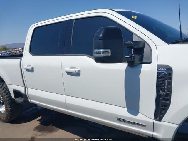 2025 FORD F-250 LARIAT 13