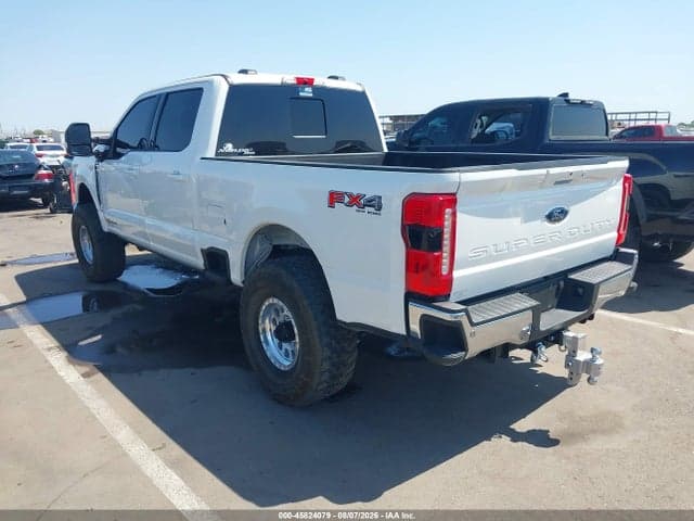 2025 FORD F-250 LARIAT 3