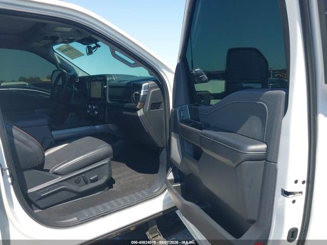 2025 FORD F-250 LARIAT 7