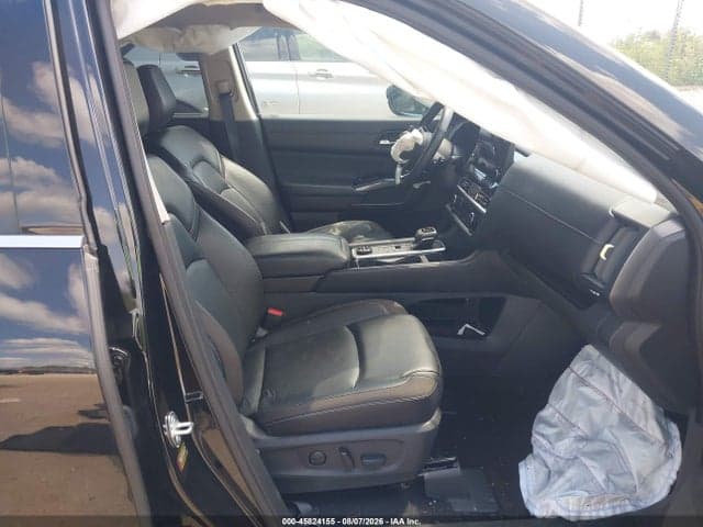 2023 NISSAN PATHFINDER SL 4WD 5