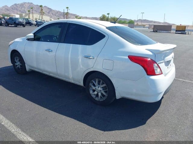 2017 NISSAN VERSA 1.6 SV 3