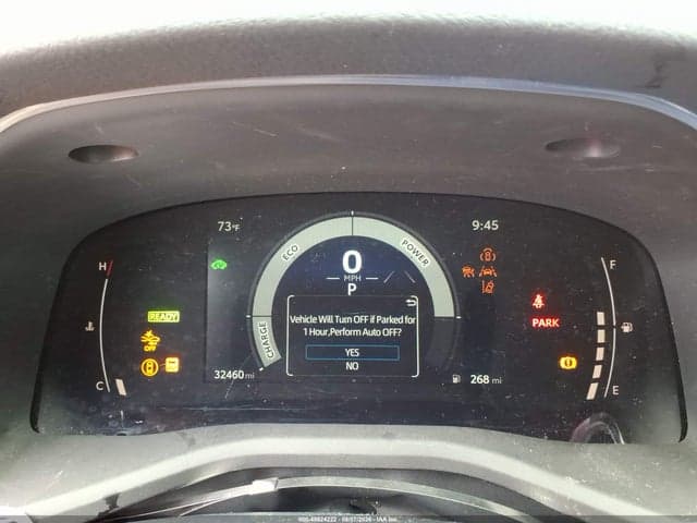 2025 TOYOTA CAMRY SE 16