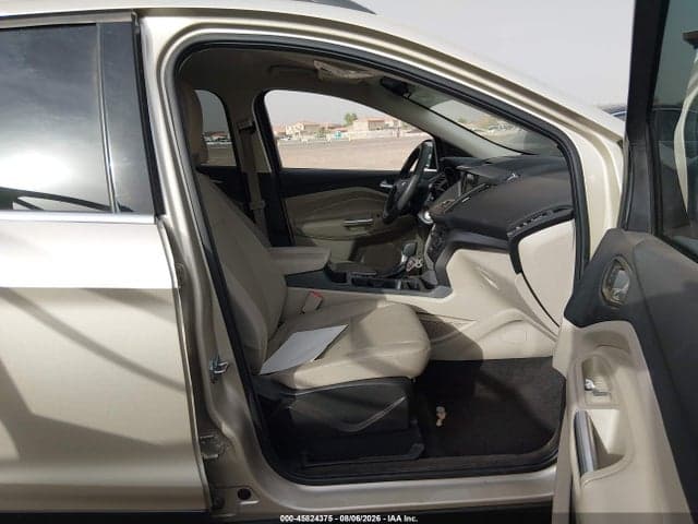 2017 FORD ESCAPE SE 5