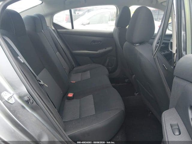 2025 NISSAN SENTRA SV 8