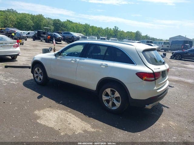 2018 MERCEDES-BENZ GLC 300 4MATIC 3