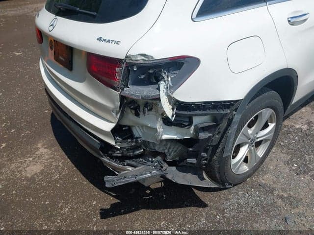 2018 MERCEDES-BENZ GLC 300 4MATIC 6