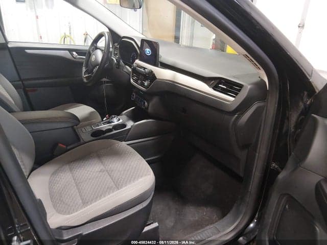 2021 FORD ESCAPE SE 5