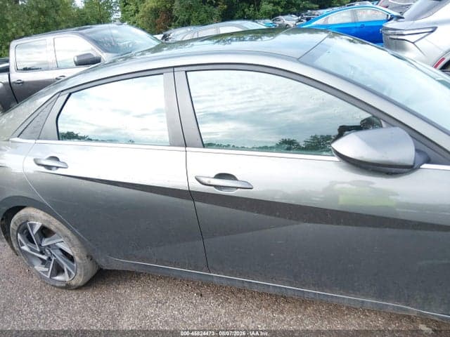 2024 HYUNDAI ELANTRA SEL 13