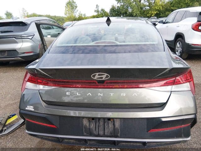 2024 HYUNDAI ELANTRA SEL 16