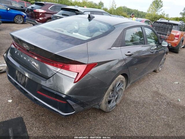 2024 HYUNDAI ELANTRA SEL 4