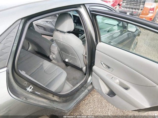2024 HYUNDAI ELANTRA SEL 8