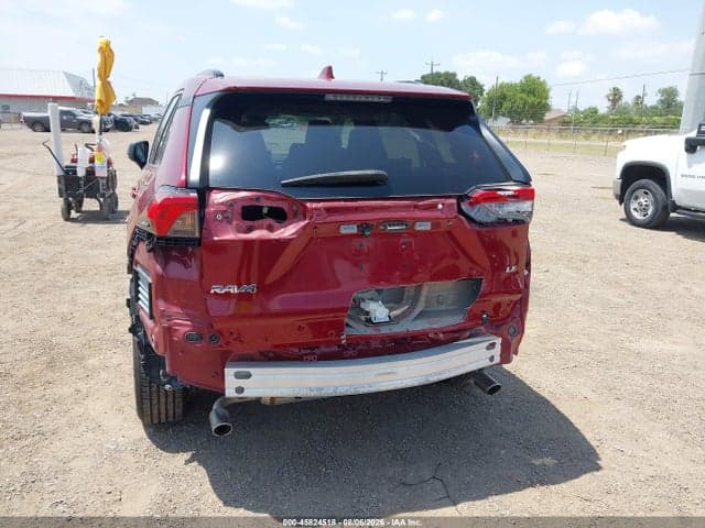 2020 TOYOTA RAV4 LE 6