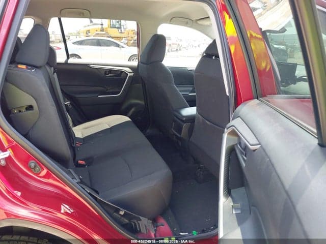 2020 TOYOTA RAV4 LE 8