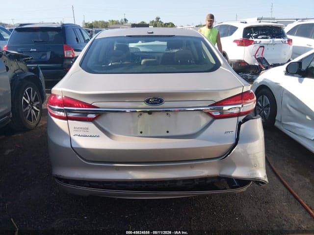 2017 FORD FUSION SE 16