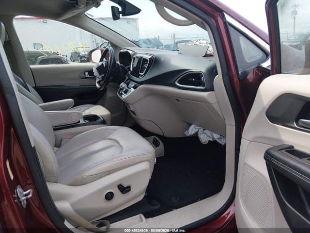 2020 CHRYSLER PACIFICA TOURING L PLUS 5