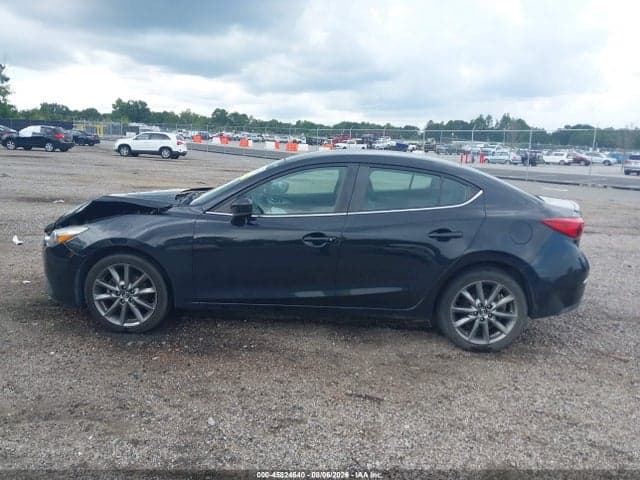 2018 MAZDA MAZDA3 TOURING 14