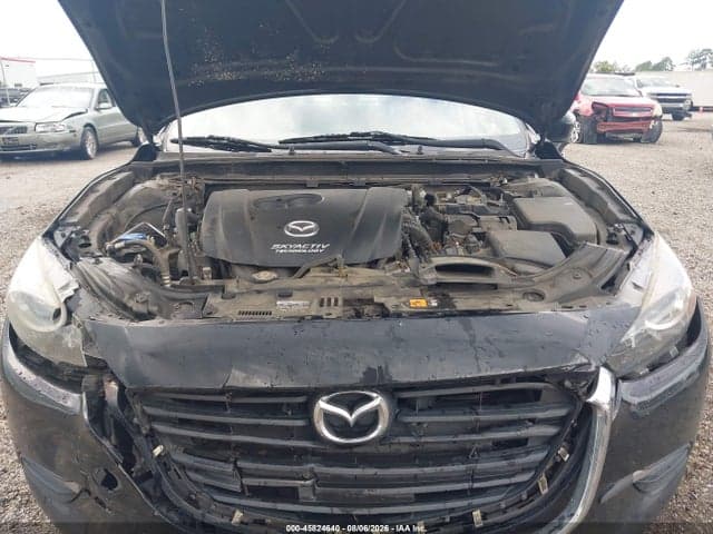 2018 MAZDA MAZDA3 TOURING 10