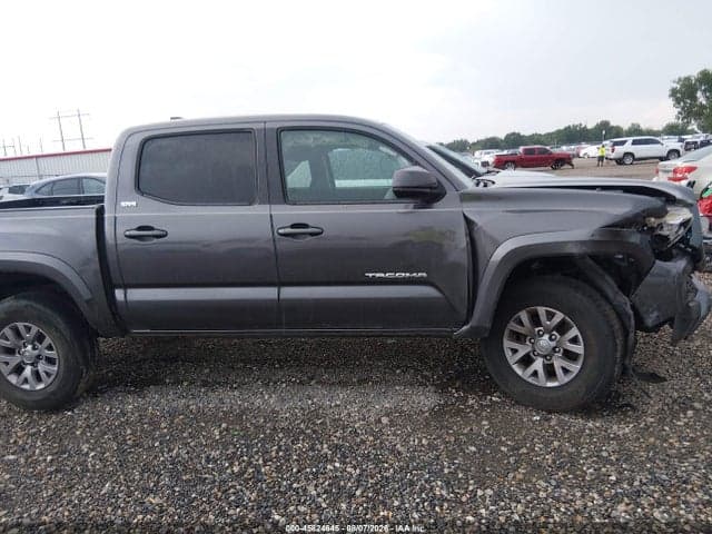 2018 TOYOTA TACOMA SR5 V6 14