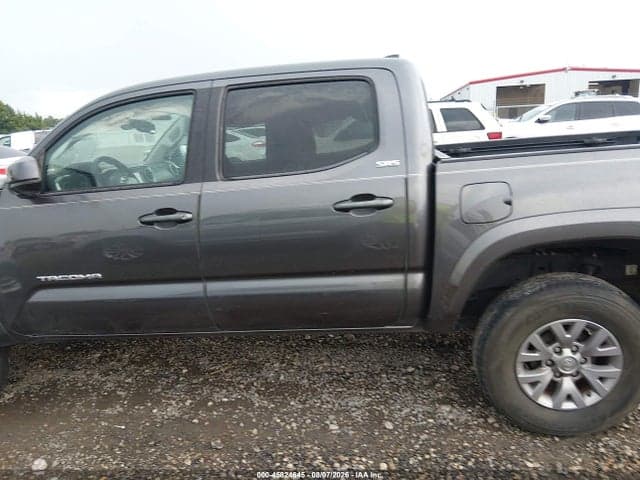 2018 TOYOTA TACOMA SR5 V6 15