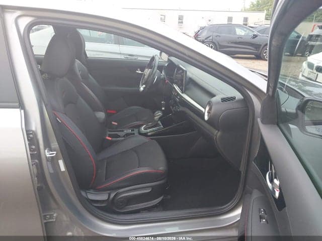 2023 KIA FORTE GT 5
