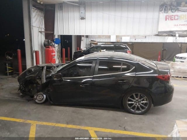 2018 MAZDA MAZDA3 TOURING 14