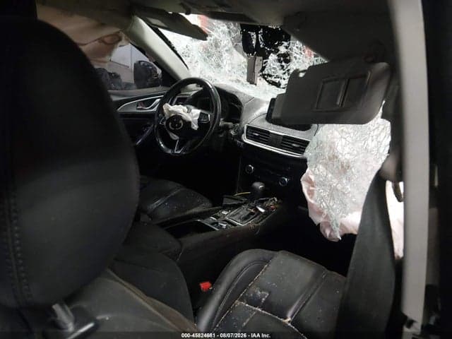 2018 MAZDA MAZDA3 TOURING 5