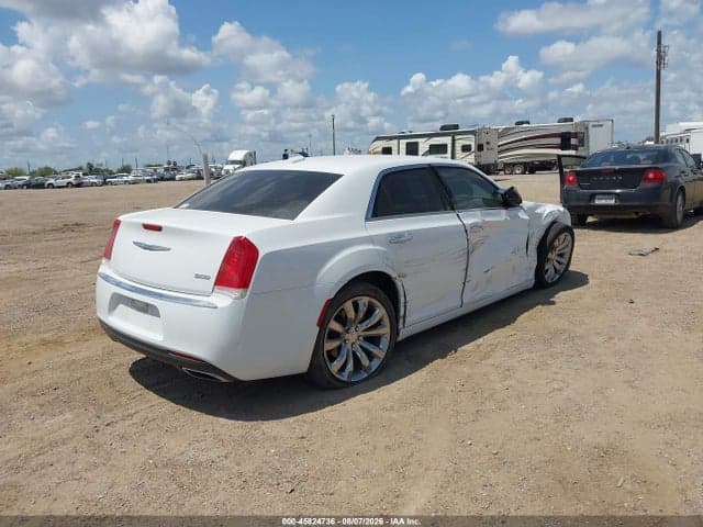 2018 CHRYSLER 300 LIMITED 4