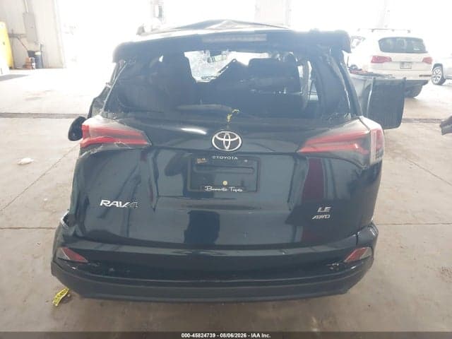 2018 TOYOTA RAV4 LE 17