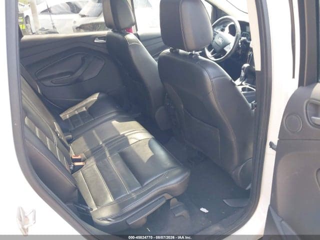 2017 FORD ESCAPE TITANIUM 8