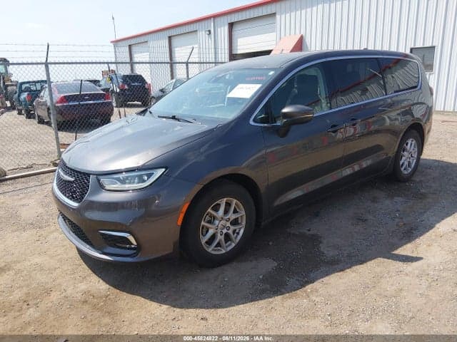 2023 CHRYSLER PACIFICA TOURING L 2