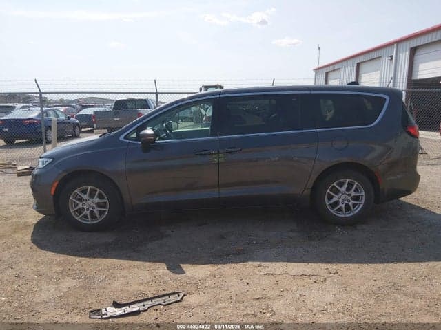 2023 CHRYSLER PACIFICA TOURING L 14