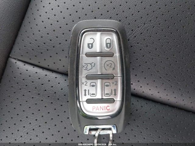 2026 CHRYSLER PACIFICA SELECT 11