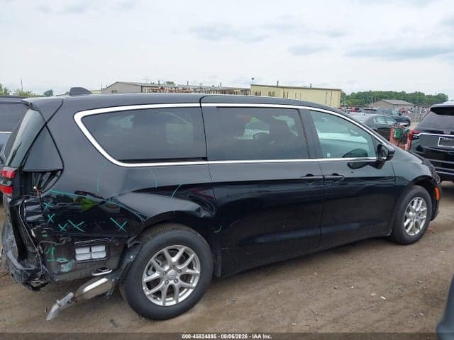 2026 CHRYSLER PACIFICA SELECT 13