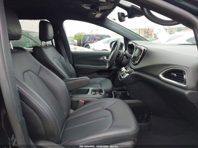 2026 CHRYSLER PACIFICA SELECT 5