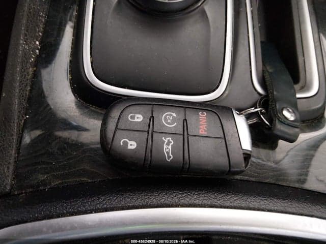 2018 CHRYSLER 300 LIMITED AWD 11
