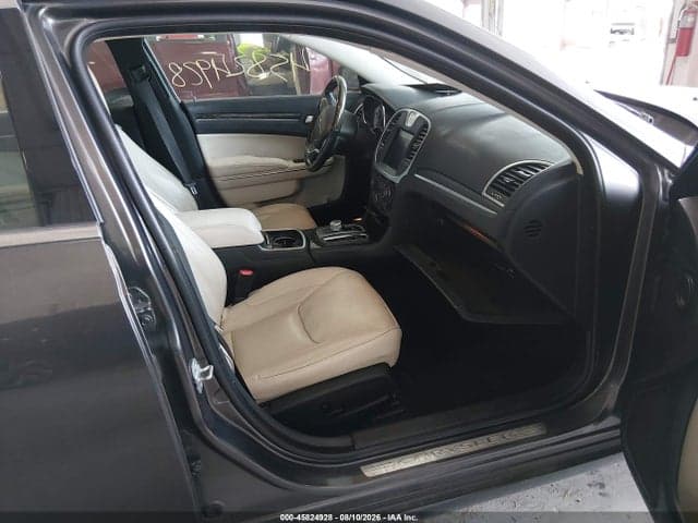 2018 CHRYSLER 300 LIMITED AWD 5