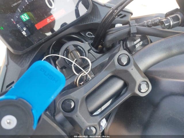 2025 HONDA CB500 F 11