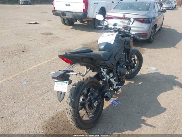 2025 HONDA CB500 F 4