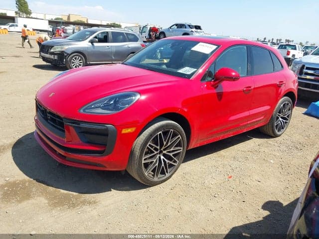 2025 PORSCHE MACAN T 2