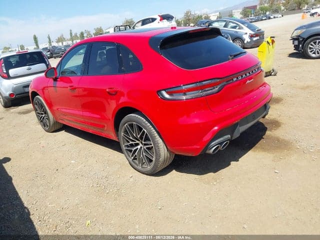 2025 PORSCHE MACAN T 3