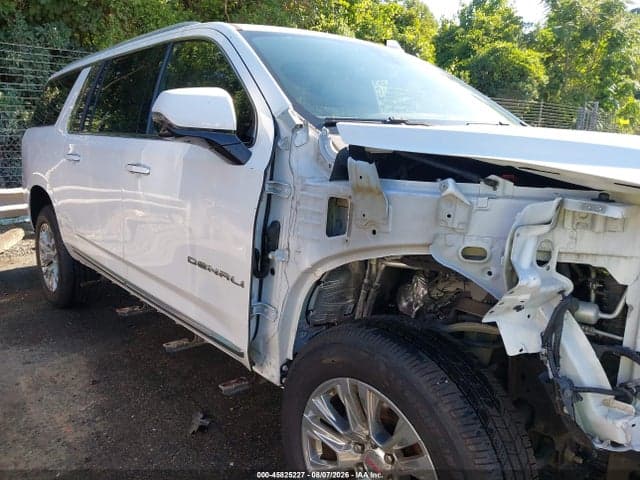 2021 GMC YUKON XL 4WD DENALI 14