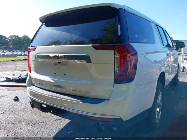 2021 GMC YUKON XL 4WD DENALI 17